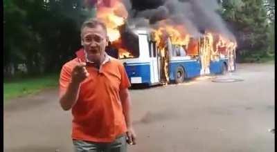 Недавно ушедшему московскому троллейбусу баянчик посвящается