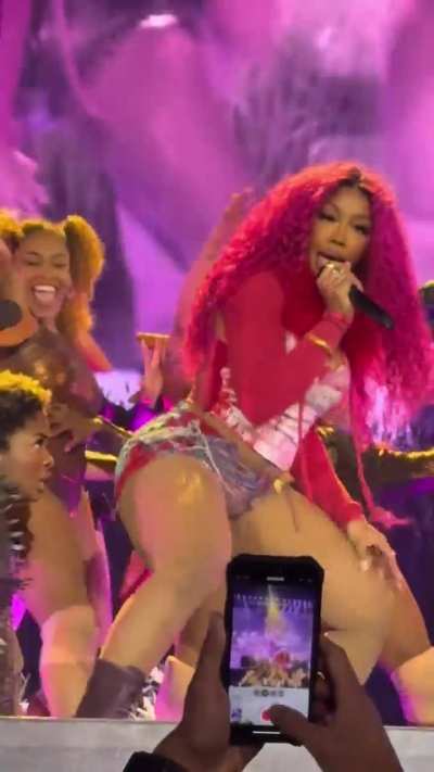 SZA concert vid😮‍💨