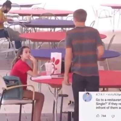 gUy mUrdErs lOneLy gIrl iN broad dAylIght