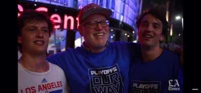 [Highlight] Clippers fans interviewed after the game: “Staples doesn’t get that loud for the Lakers”