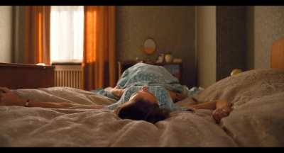 Luise Heyer and Antje Traue