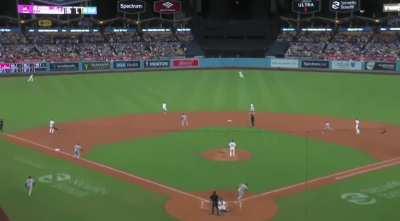 [Highlight] James Outman makes a spectacular full extension leaping catch to prevent a potential bases-clearing extra base hit