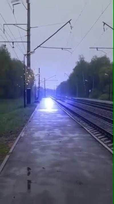 whips around...WHO SHOT THAT