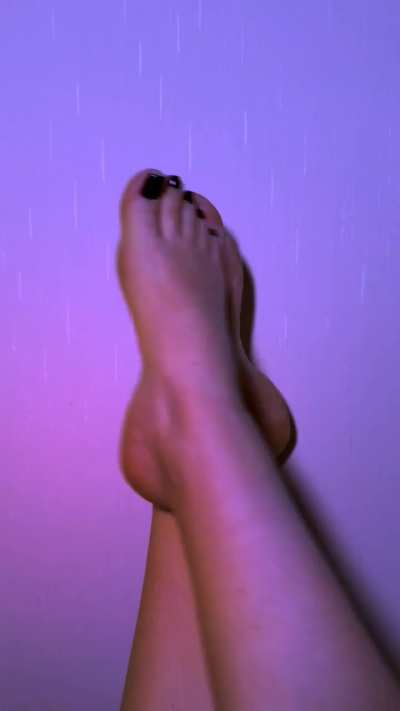 a little bit of posing with my feet