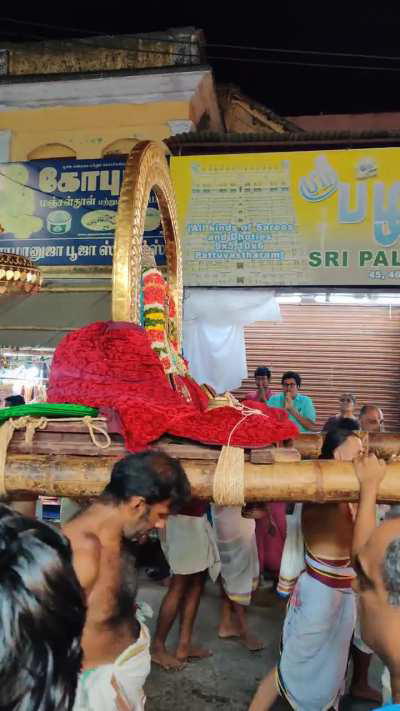 Darshan of Namperumal in Srirangam