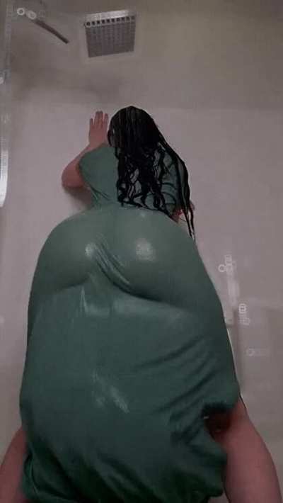 I don't got no panties on, no panties on underneath my wet dress