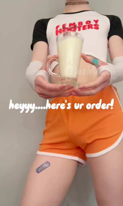 who's gonna be a good boi & drink all the boy milk up?? ☺️😈🥛