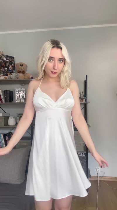 ❤️🍓 Do you like my content? 😍🔥 Would you like to see more exclusives? 😈💕 Join now for my FREE OF and you won't regret it! 🔞💦  Lnk in comments 💋🔽