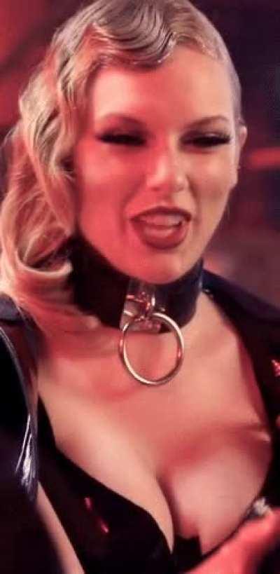 Spectacular boobs 💦