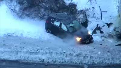 Car flies off bridge during pursuit on I-94 in Minneapolis