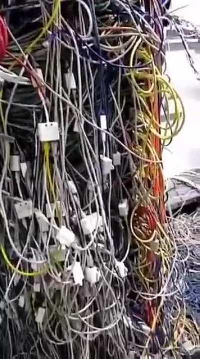 Chama o menino do TI lá por favor