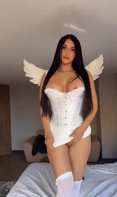 Angela Rodriguez ange01p