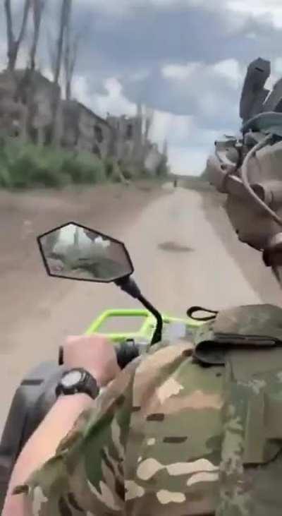 RU POV - Mad Alex - the road of Donbass