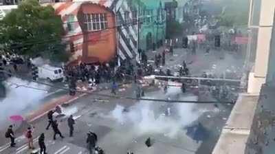 Seattle tear gassing protestors on day 1 of the tear gas ban