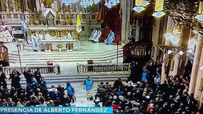 “nos piden que pongamos la nuestra?!, jaj kjjjjj”