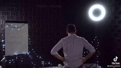 I found this clip on TikTok 😂