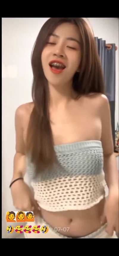 Pretty Thai girl 🧡