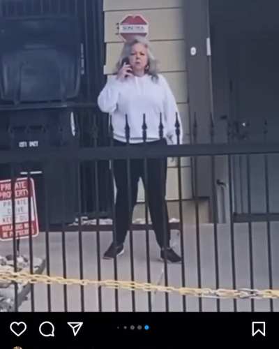 Lady who lives in the Breaking Bad House doesn’t enjoy visitors