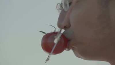 Tomatan is the worlds first automatic tomato feeder designed for runners