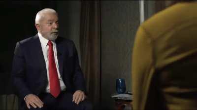 Em entrevista, Lula questionou: 