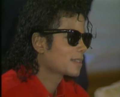 Michael Jackson and Bubbles in Japan Osaka