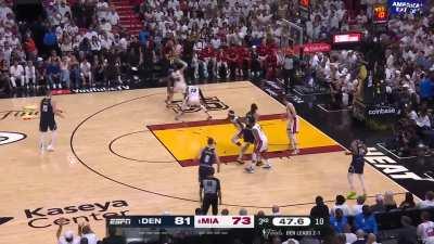 [Highlight] Jokic with a great pass and Gordon with the mid-air finish