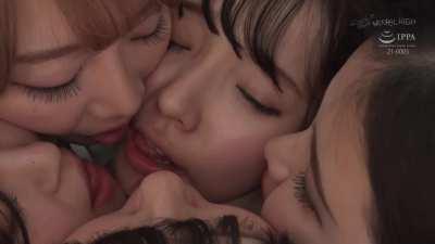 Students gets unlucky twice [NHDTB-830]