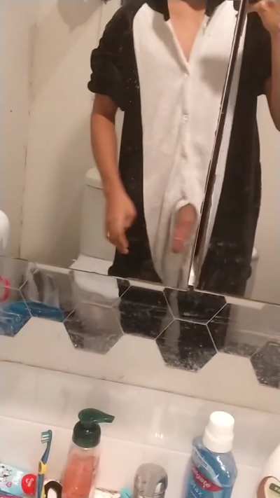 Suck me up after school 😋