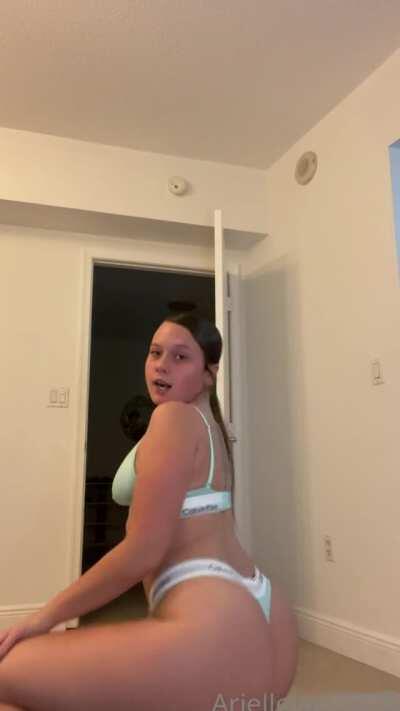 Check Comment For Her Sep20 Folder with S3xtape👇