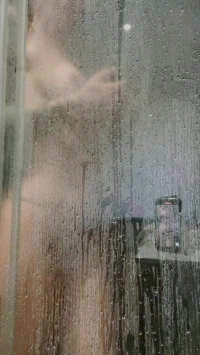 Help your fuckdoll here babe, rub my back