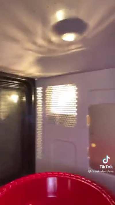 She put her phone in the microwave for a tiktok, just how stupid can you be? 🤦🏻‍♀️