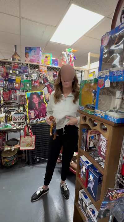 When you find woody you have to show your tits