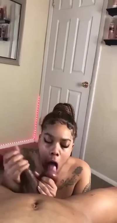 She Makes It Look THAT Good I Wouldn't Mind It 🥴