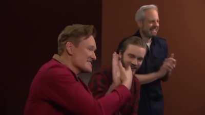 How G*mers Handshake