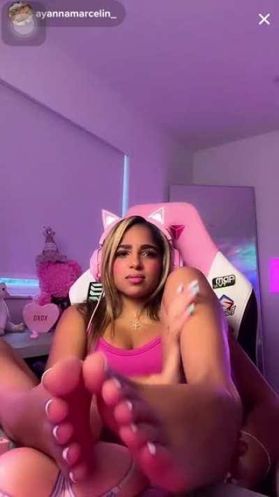 @ayannamarcelin_ (Daisy) was live from a lovely wonderful Sole 🦶🏻 Sunday Funday!!