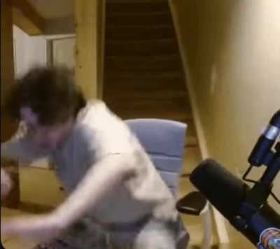 Had to make this GIF after watching him suffering in the new event