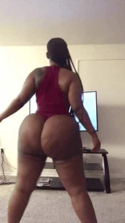 That ass super hefty
