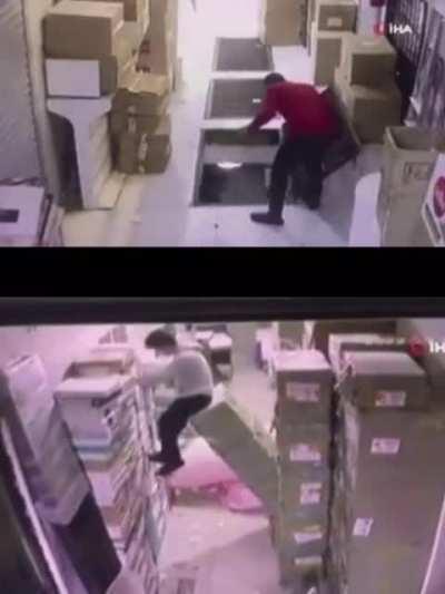 I have combined this gif appropriately