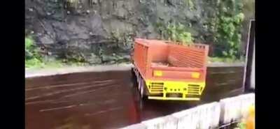 *Deja vu intensifies*