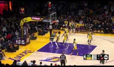 [Highlight] Giannis decides to simply keep extending from an awkward takeoff for the powerful hammer on both Anthony Davis and Max Christie