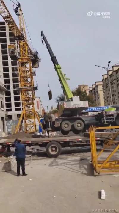 WCGW Trying to counterbalance Heavy Equipment. Like, What. Could. Go. Wrong