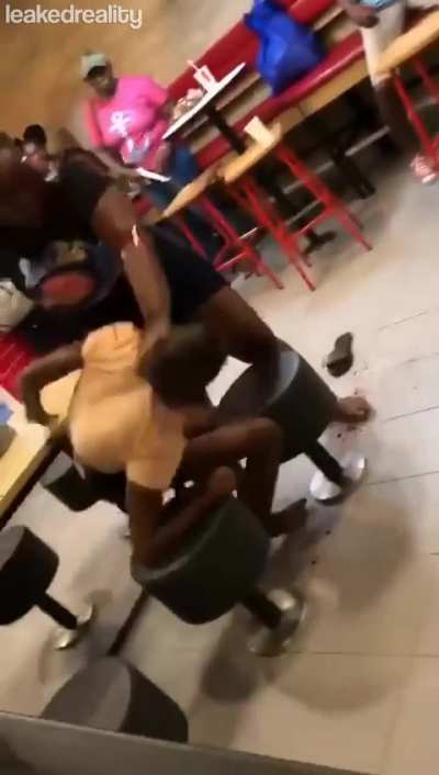 KFC Fight in the hood
