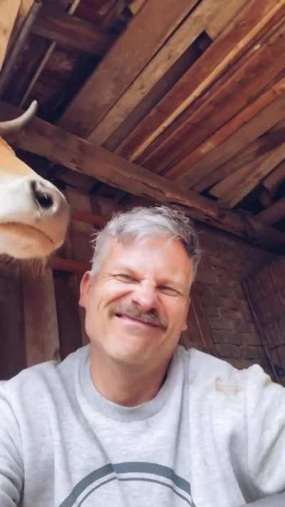 To wear his hat with the animals