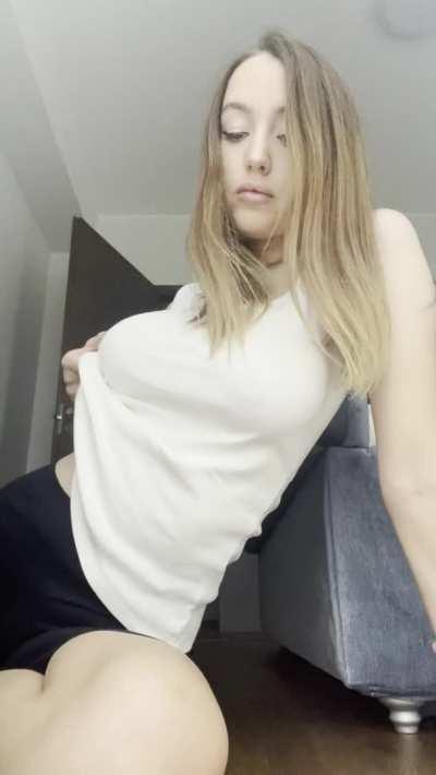 my melons want kisses