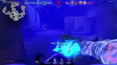 How my 13 year old brother plays Yoru