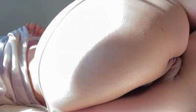 if you’ve stopped for me then you deserve a sloppy blowjob 💦