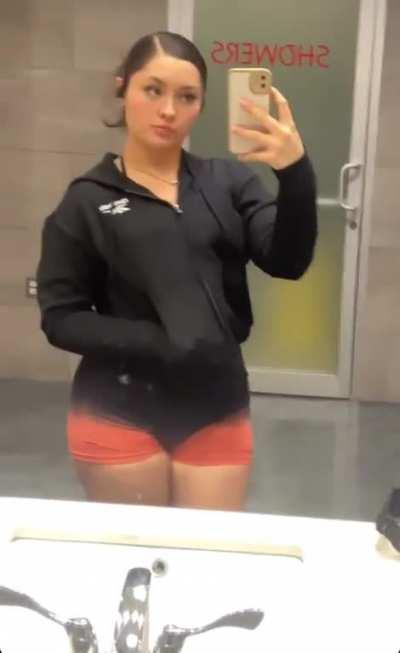 these ass cheeks are insane 🤯