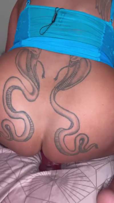 Bouncing on my dildo last night 😈