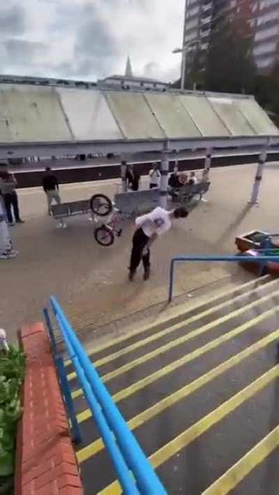 Cracked i love the way he do