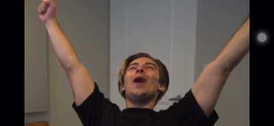 Cody yelling “IT’S A BISEXUAL!!” makes me so proud to be a part of the LGBTQ+ community 🏳️‍🌈 ✂️ 🍆